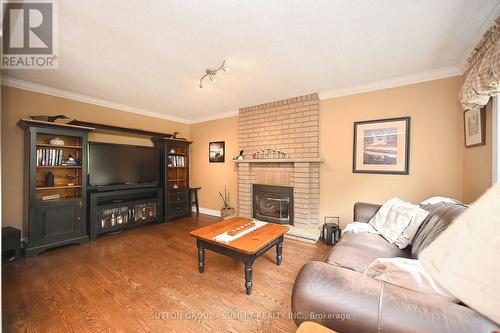 7262 Windrush Court, Mississauga, ON - Indoor Photo Showing Living Room With Fireplace