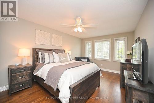 7262 Windrush Court, Mississauga, ON - Indoor Photo Showing Bedroom