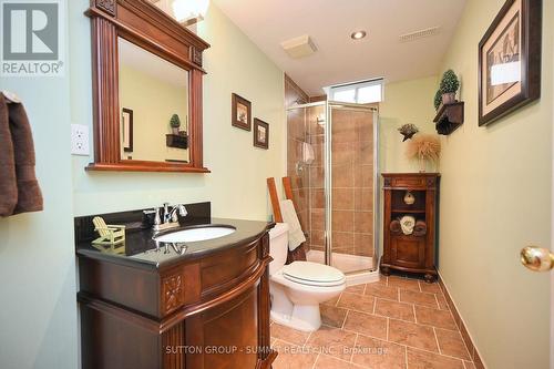 7262 Windrush Court, Mississauga, ON - Indoor Photo Showing Bathroom