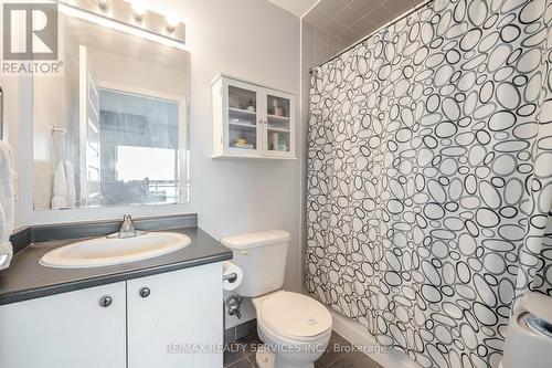 217 - 215 Queen Street E, Brampton, ON - Indoor Photo Showing Bathroom