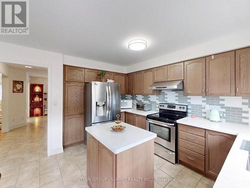 504 Sixteen Mile Drive, Oakville, ON - Indoor Photo Showing Kitchen With Double Sink