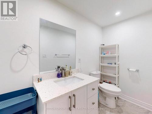 504 Sixteen Mile Drive, Oakville, ON - Indoor Photo Showing Bathroom