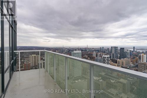 5209 - 501 Yonge Street, Toronto, ON - Outdoor With View