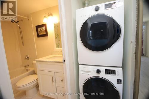 408 - 260 Seneca Hill Drive, Toronto, ON - Indoor Photo Showing Laundry Room