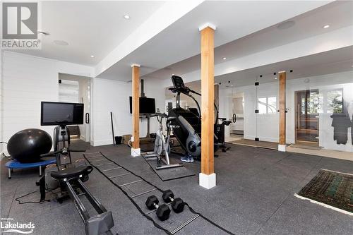 1086 Pennwood Road, Muskoka Lakes, ON - Indoor Photo Showing Gym Room