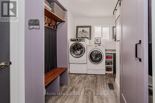 337 Beechlawn Drive, Waterloo, ON - Indoor Photo Showing Laundry Room