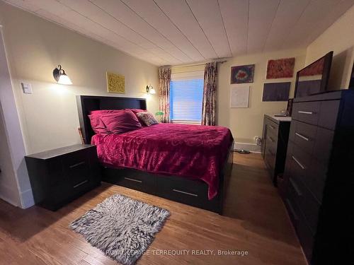 24 Bridge St W, Tweed, ON - Indoor Photo Showing Bedroom