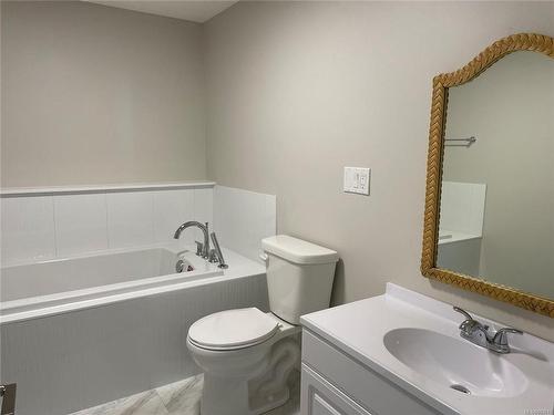 9595 Scott St, Port Hardy, BC - Indoor Photo Showing Bathroom