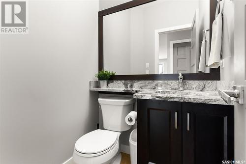 3933 Sandhill Crescent, Regina, SK - Indoor Photo Showing Bathroom