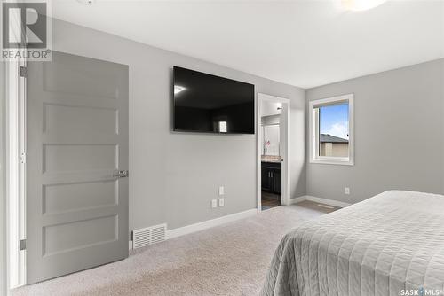 3933 Sandhill Crescent, Regina, SK - Indoor Photo Showing Bedroom