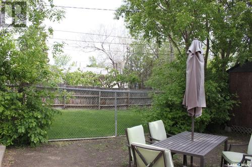 435 Arthur Street, Regina, SK - Outdoor With Backyard