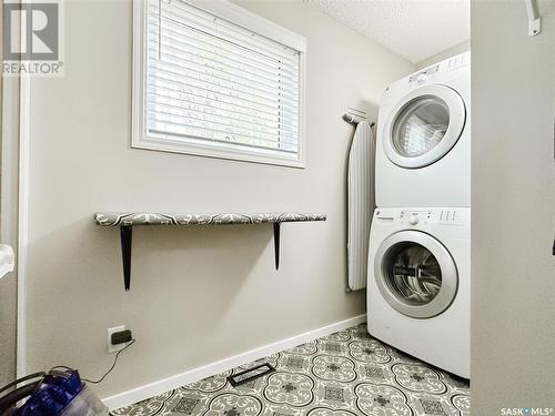 487 Matador Drive, Swift Current, SK - Indoor Photo Showing Laundry Room