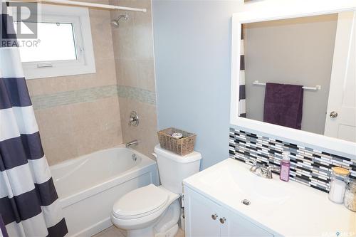 86 Schneider Crescent, Regina, SK - Indoor Photo Showing Bathroom