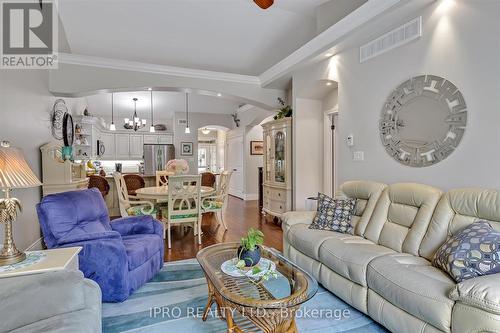 75 Chadwin Drive, Kawartha Lakes, ON - Indoor Photo Showing Living Room