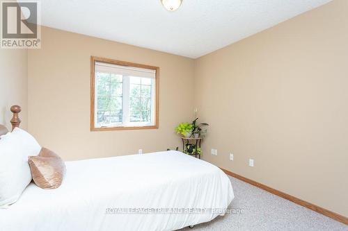 1104 Gladstone Drive, Thames Centre (Dorchester), ON - Indoor Photo Showing Bedroom