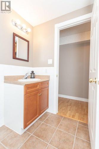 1104 Gladstone Drive, Thames Centre (Dorchester), ON - Indoor Photo Showing Bathroom