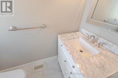 52 Davinci Boulevard, Hamilton, ON - Indoor Photo Showing Bathroom
