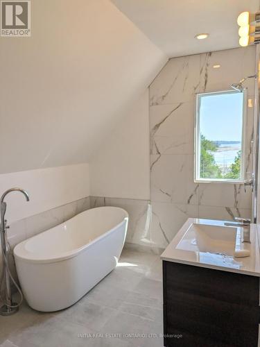 7 Bass Road, Northern Bruce Peninsula, ON - Indoor Photo Showing Bathroom