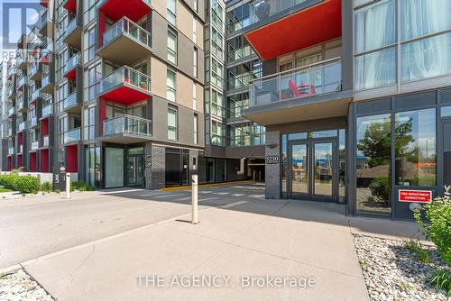 210 - 5220 Dundas Street, Burlington (Orchard), ON - Outdoor With Facade