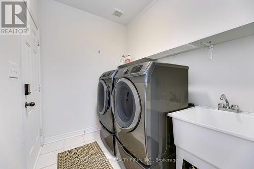 3228 Cabano Crescent, Mississauga, ON - Indoor Photo Showing Laundry Room