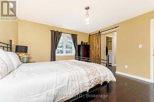 104 Charles Street, Halton Hills, ON - Indoor Photo Showing Bedroom