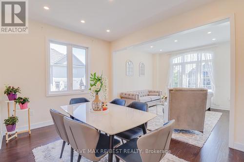 10 Buckles Court, Clarington, ON - Indoor Photo Showing Dining Room