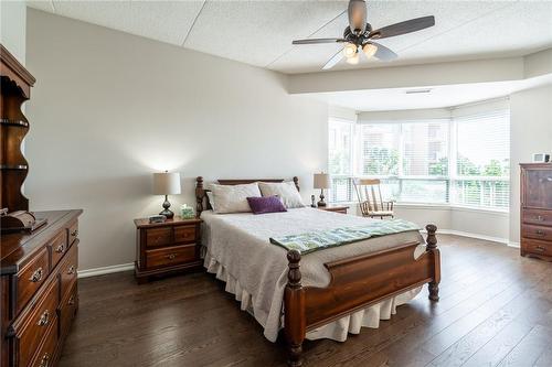 2075 Amherst Heights Drive|Unit #208, Burlington, ON - Indoor Photo Showing Bedroom