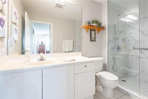 2075 Amherst Heights Drive|Unit #208, Burlington, ON - Indoor Photo Showing Bathroom