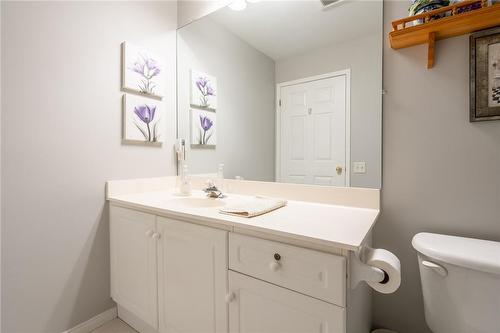 2075 Amherst Heights Drive|Unit #208, Burlington, ON - Indoor Photo Showing Bathroom