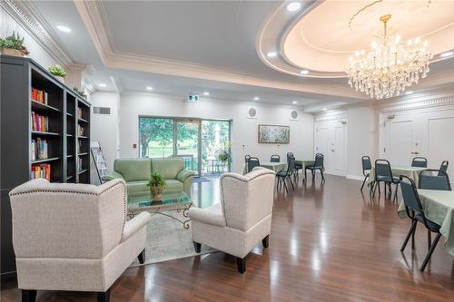 2075 Amherst Heights Drive|Unit #208, Burlington, ON - Indoor Photo Showing Living Room