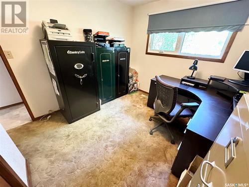 1733/1735 Eaglesham Avenue, Weyburn, SK - Indoor Photo Showing Office