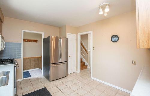 509 Forestwood Crescent, Burlington, ON - Indoor Photo Showing Kitchen