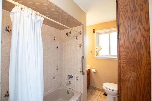 509 Forestwood Crescent, Burlington, ON - Indoor Photo Showing Bathroom