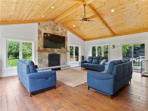 2210 Highway 54, Caledonia, ON - Indoor Photo Showing Living Room With Fireplace