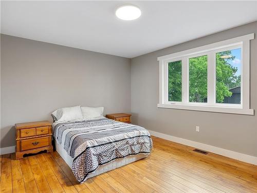 2210 Highway 54, Caledonia, ON - Indoor Photo Showing Bedroom