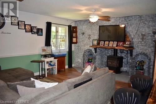 24 Murray Street, Sundridge, ON - Indoor Photo Showing Living Room With Fireplace