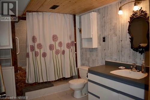 24 Murray Street, Sundridge, ON - Indoor Photo Showing Bathroom