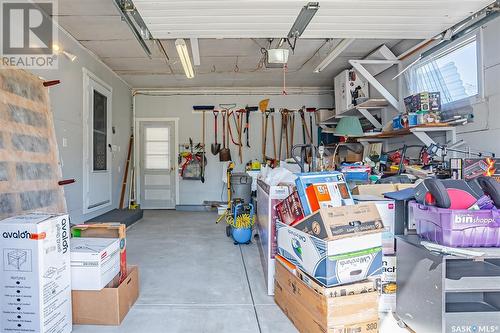 502 Copland Crescent, Saskatoon, SK - Indoor Photo Showing Garage