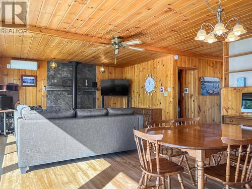 73 Harbour Key Drive, Osoyoos, BC - Indoor Photo Showing Dining Room