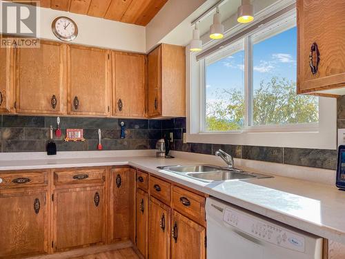 73 Harbour Key Drive, Osoyoos, BC - Indoor Photo Showing Kitchen With Double Sink
