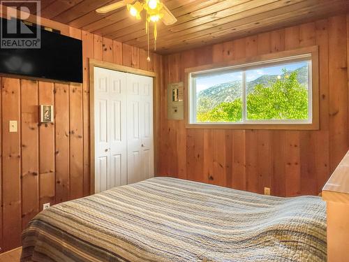 73 Harbour Key Drive, Osoyoos, BC - Indoor Photo Showing Bedroom