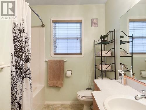 55 Cactus Crescent, Osoyoos, BC - Indoor Photo Showing Bathroom