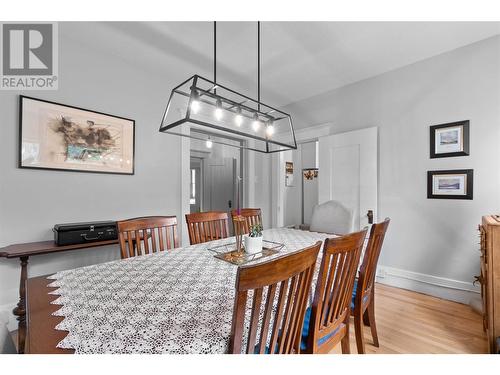 671 2Nd Avenue Ne, Salmon Arm, BC - Indoor Photo Showing Dining Room