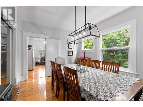 671 2Nd Avenue Ne, Salmon Arm, BC - Indoor Photo Showing Dining Room