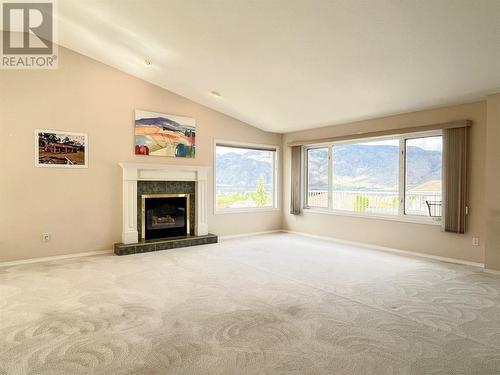 4202 Fairwinds Drive, Osoyoos, BC - Indoor Photo Showing Living Room With Fireplace