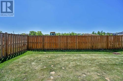 35 - 5000 Connor Drive, Grimsby, ON - Outdoor