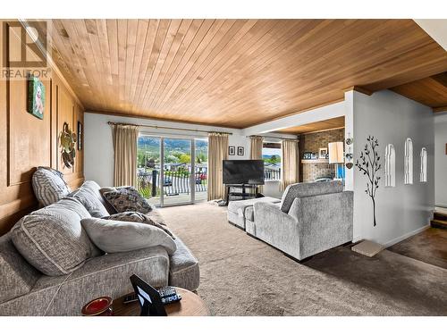 1876 Langley Road, Merritt, BC - Indoor Photo Showing Living Room