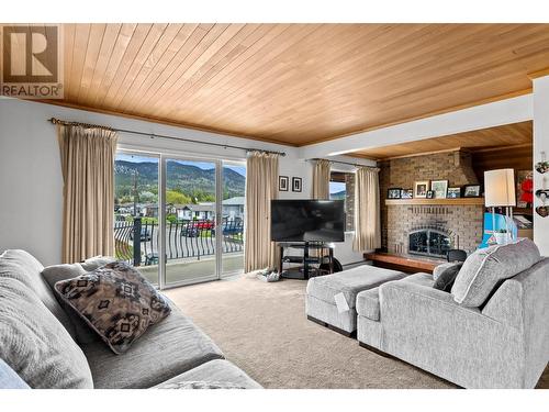 1876 Langley Road, Merritt, BC - Indoor Photo Showing Living Room With Fireplace