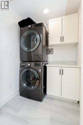 35 Honey Bend, St. Thomas, ON - Indoor Photo Showing Laundry Room