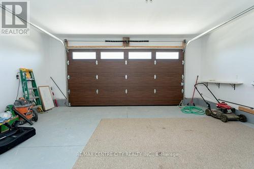 35 Honey Bend, St. Thomas, ON - Indoor Photo Showing Garage